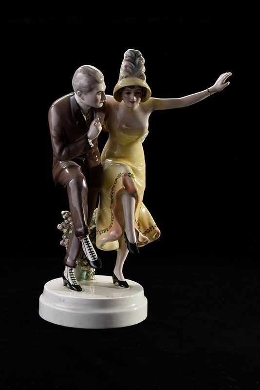 Fajansowa figurka „Tańcząca para”