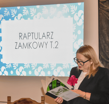 Autorka "Raptularza Zamkowego. Tom 2" - Monika Romanowska-Pietrzak